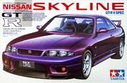 Nissan R33 skyline GT-R  V-spec 1/24 koottava pienoismalli   