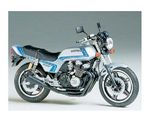 Honda CB 750 F Custom Tuned   1/12