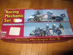 Racing Mechanic set B    1/24       