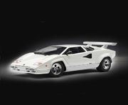 LAMBORGHINI COUNTACH 5000 1/24  koottava pienoismalli    