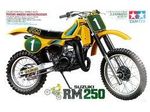 Suzuki RM 250  motocross 1/12 pienoismalli 